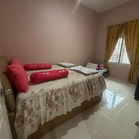 Villa Brastagi Resort Jalan Mimpin Tua Blok C No. 41 Berastagi Buitenkant foto