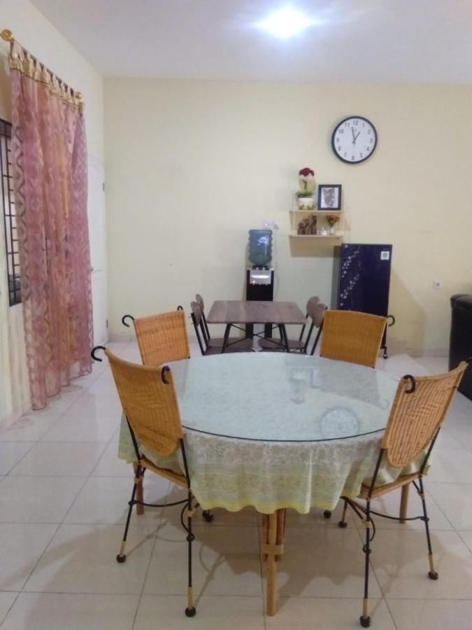 Villa Brastagi Resort Jalan Mimpin Tua Blok C No. 41 Berastagi Buitenkant foto
